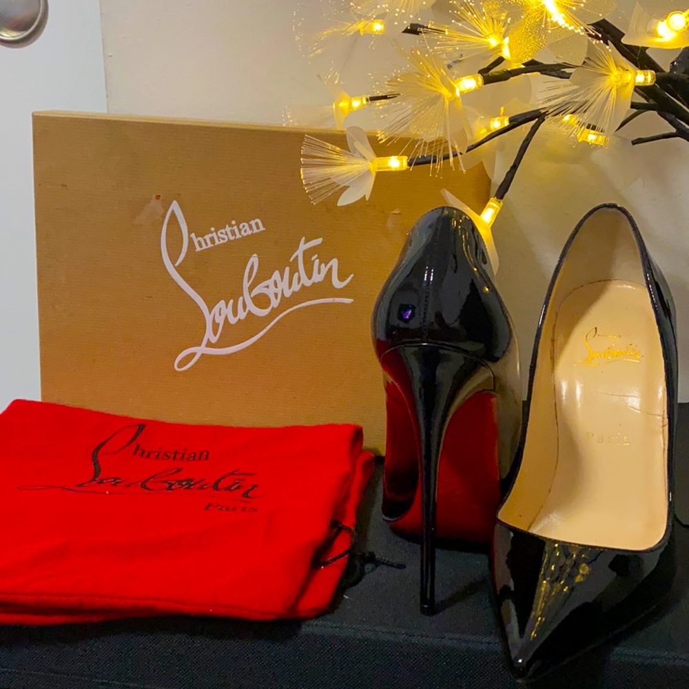 Stilettos shoes